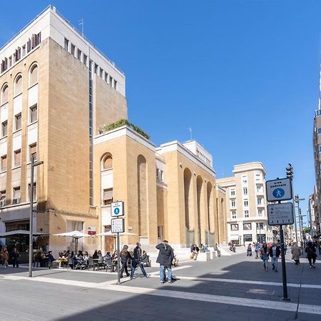Twelve12 - Universita & Stazione Aparment Bari Eksteriør billede