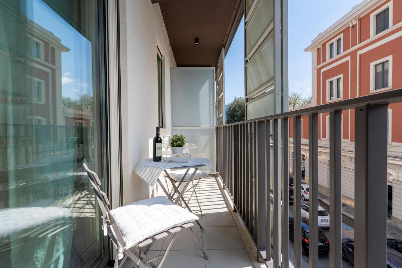 Twelve12 - Universita & Stazione Aparment Bari Eksteriør billede