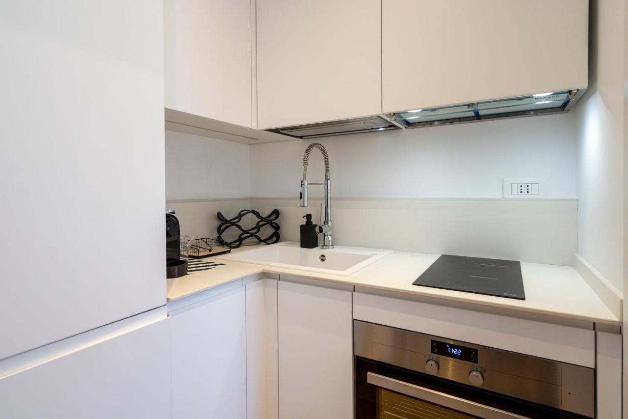 Twelve12 - Universita & Stazione Aparment Bari Eksteriør billede